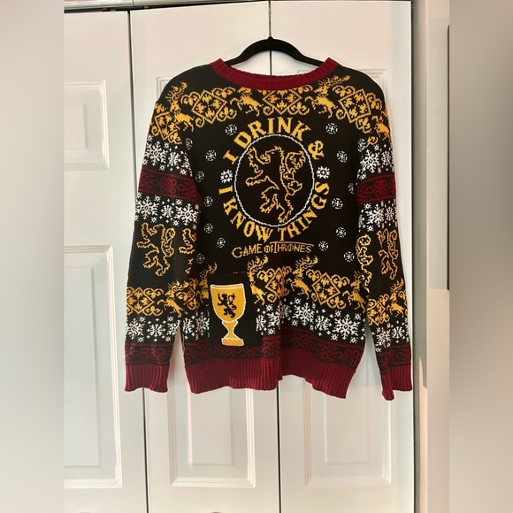 Game of Thrones Men’s Red & Black Sz M I Drink and I Know Things Cotton Sweater - Picture 1 of 10